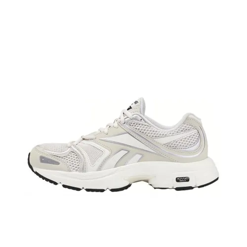 Reebok Premier Road Беговые кроссовки Низкий верх Светлый бежевый Женский