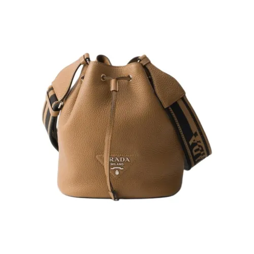 PRADA Кожа Ведрообразные Сумки Сумки через плечо Сумка на плечо Женская Карамель