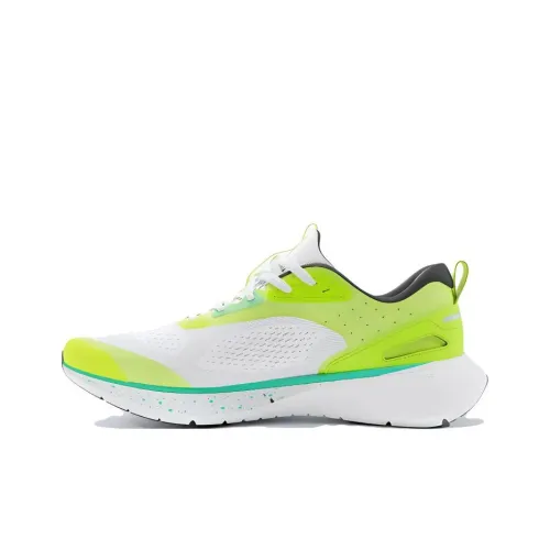 DECATHLON Беговые кроссовки Low Топ Экрю/Зеленый Мужской