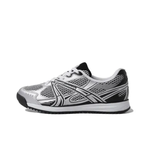 Umbro Беговые кроссовки Низкий топ Серебристый Черный Мужской