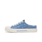 Светло-голубой