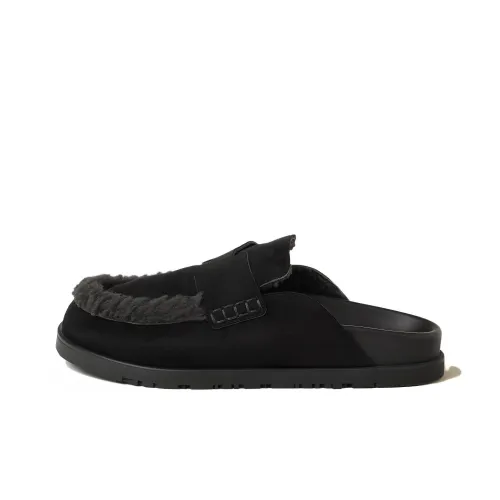 HERMES Натуральная кожа Домашние тапочки Женские Черные