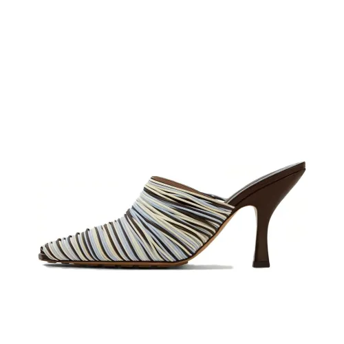 Bottega Veneta Натуральная кожа Домашние тапочки Женские Ромашка