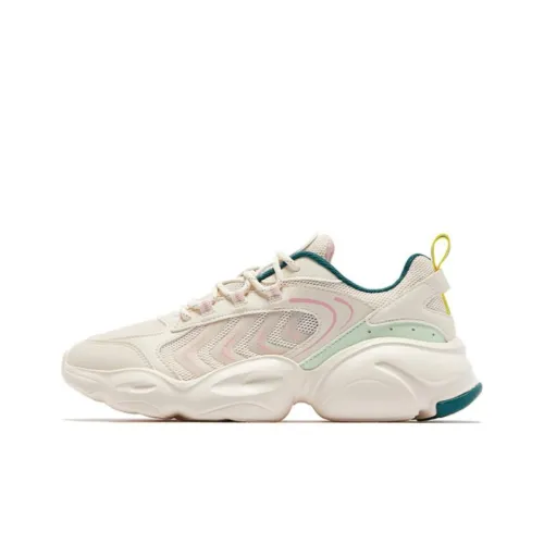 QIAODAN Противоскользящий устойчивый к истиранию низкий топ кроссовки с толстой подошвой женские бежево-зеленый