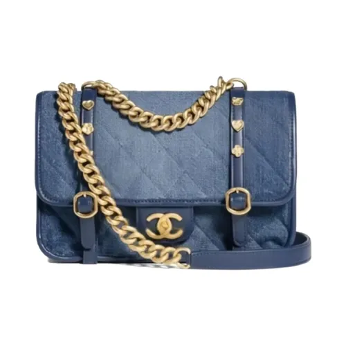 CHANEL Сумки через плечо Женские