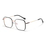 Чёрный, розовый, золотой