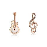 Компактная гитара, записка, серьги-гвоздики в розово-золотом цвете