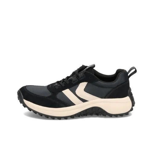 Keen KS86 Уличная обувь Низкий топ Черный/Березовая древесина Женский