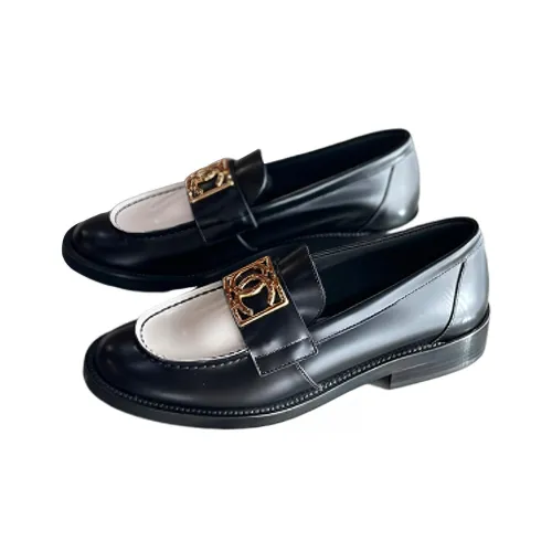 CHANEL Лоферы Женские Черный Белый