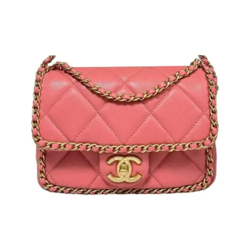 CHANEL Кожа Сумка через плечо Женская Розовая