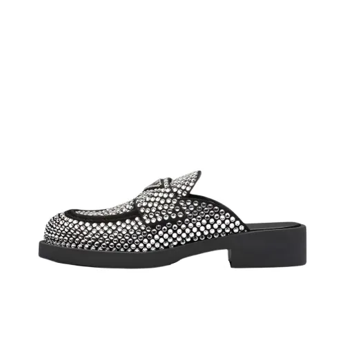 PRADA Домашние тапочки Женские