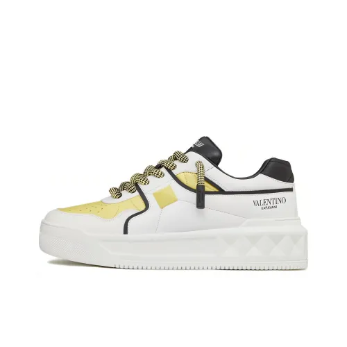 Valentino One Stud XL Скейтборд Кроссовки Низкие Белый/Черный/Светло-Желтый Мужской