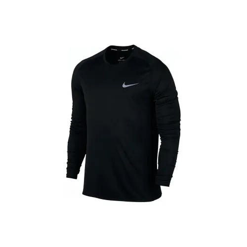 Nike Мужские черные футболки