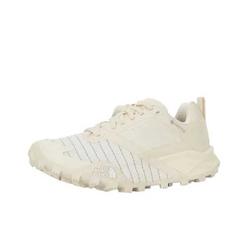 The North Face Беговые кроссовки Low Top Ecru Женские