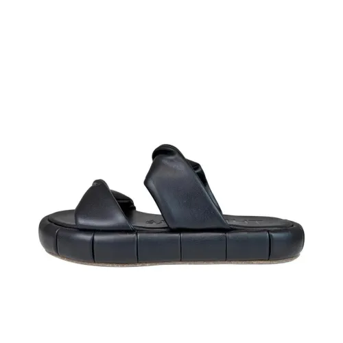 THEMOIRE Слипоны 3 см Женские Черные