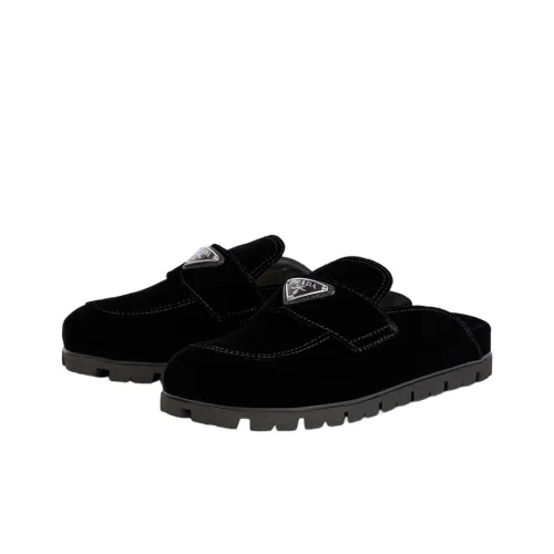 PRADA Домашние тапочки Женские Черные