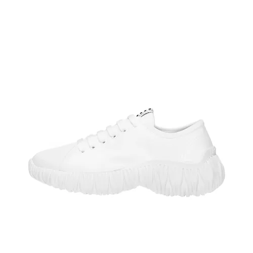 MIU MIU Низкий топ Повседневная обувь Женская Белая