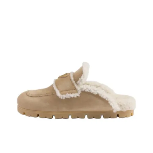 PRADA Домашние тапочки Женские Светлый Умбра