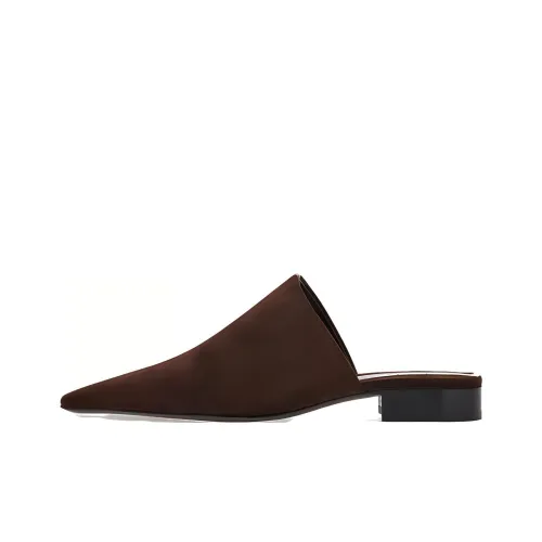 Ferragamo Домашние тапочки Женские Кофе