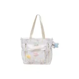 Белая сумка через плечо с шармом