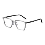 Прозрачный