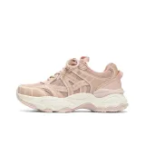 Светло-розовый