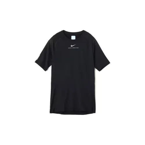 Nike Мужские черные футболки