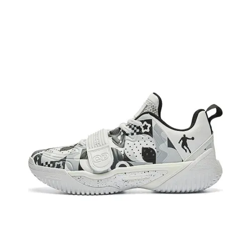 QIAODAN Sharpening 6 Команда Амортизаторы Slip-resistant Низкий Топ Баскетбольные кроссовки Мужской Белый Черный