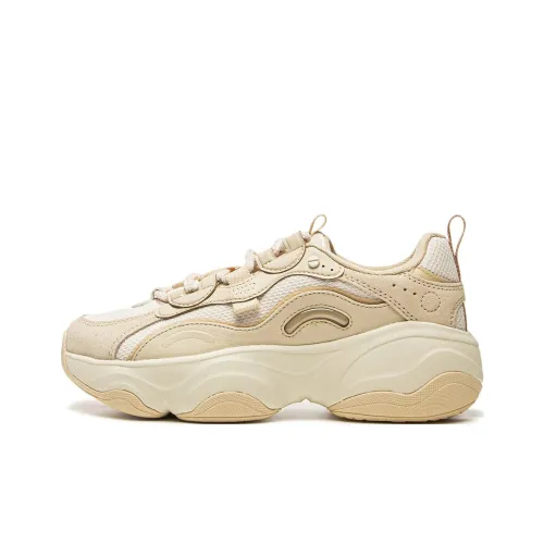 LiNing Slip-resistant Abrasion-resistant Low-top Беговые кроссовки Женские Beige Yellow