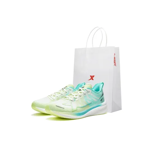XTEP Two Thousand Kilometers 1,0 Беговые кроссовки Низкий верх Парус Белый/Желе Зеленый Мужской