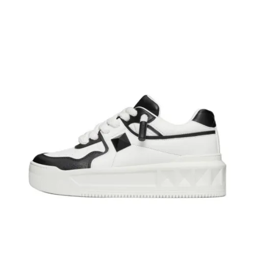 Valentino ONE STUD XL Low Топ Скейтборд Кроссовки Женские Белые Черные