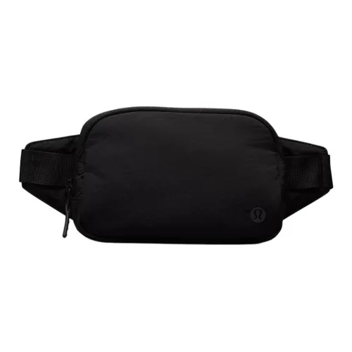 lululemon Нейлон с переработанным полиэстером одно плечо через плечо бананка унисекс черный