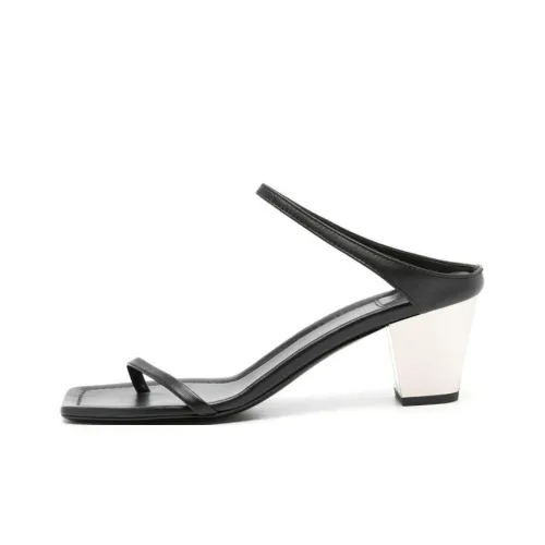 TOTEME Шлепанцы Женские Черные