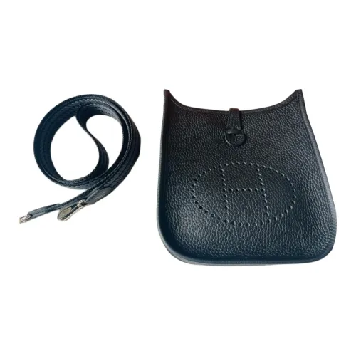 HERMES Evelyne Clemence Телячья кожа Evelyn Сумка через плечо Сумка на плечо Мини Женская 89 Черный