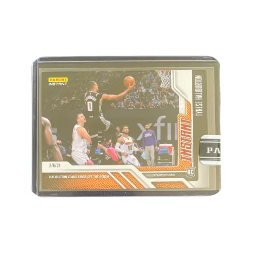 Панини 2020 21 Панини Инстант МОМЕНТЫ Халибутон Тайрес Халибутон Новые Звезды RC 41 ОФ 88 Зашитая Карта Вкладыш Проходит