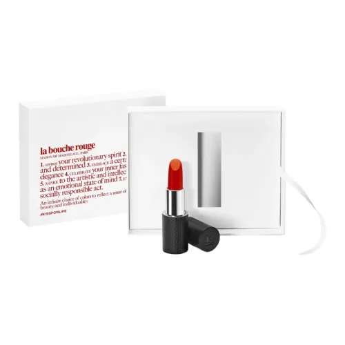 LA BOUCHE ROUGE Помады Женские