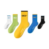 По одной паре каждого цвета