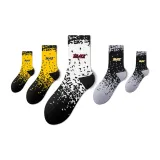 5 пар (2 жёлтых, 2 чёрных, 1 белая)