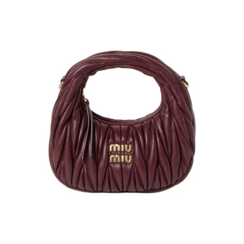 MIU MIU Wander Series Мягкая овечья кожа сумка-хобо сумка через плечо мини женская гранатово-красный