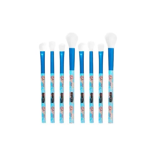 REVOLUTION BEAUTY Finding Nemo Eye Щетка Набор *2