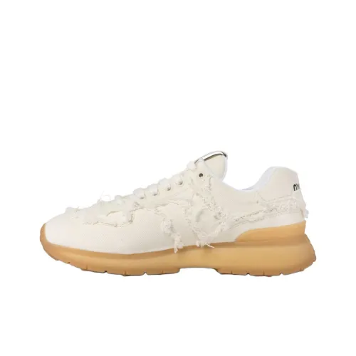 MIU MIU Низкий топ Повседневная обувь Женская Белая