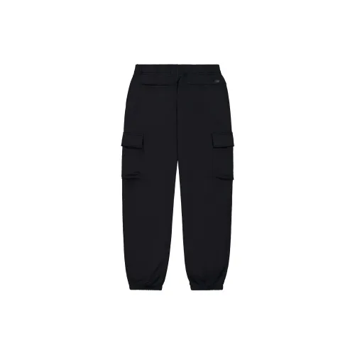 New Balance MET24 Черные Мужские Повседневные Штаны
