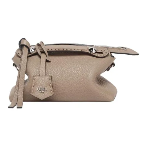 FENDI Сумки Женские