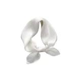 Молочно-белый