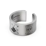 Серебряный, свободный покрой