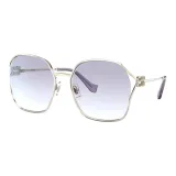 Серебристый