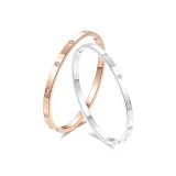 Пара из золотого и серебряного