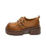 Коричневый