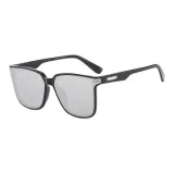 Черная резинка с белыми зеркальными линзами