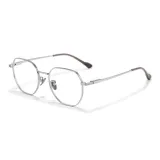 Серебристый